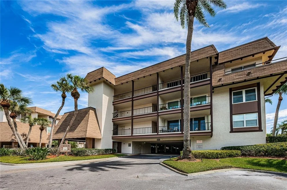 Unit for sale at 3021 COUNTRYSIDE BOULEVARD, CLEARWATER, FL 33761