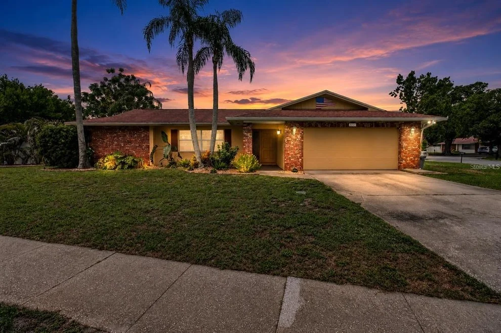 Unit for sale at 2221 COLONIAL DRIVE, DUNEDIN, FL 34698