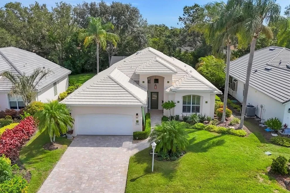Unit for sale at 7916 HAMPTON COURT, UNIVERSITY PARK, FL 34201