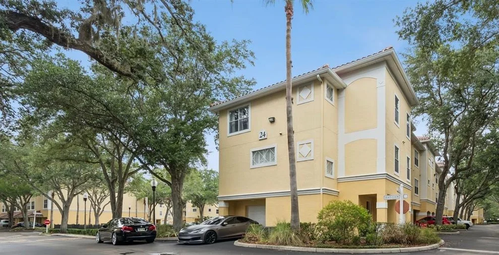 Unit for sale at 2401 LEGACY LAKE DRIVE, MAITLAND, FL 32751