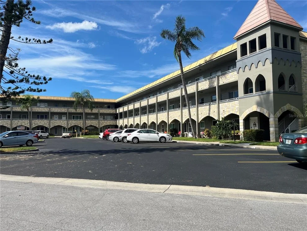 Unit for sale at 2462 BRAZILIA DRIVE, CLEARWATER, FL 33763