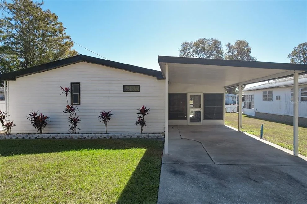 Unit for sale at 13426 PALM DRIVE, ASTATULA, FL 34705