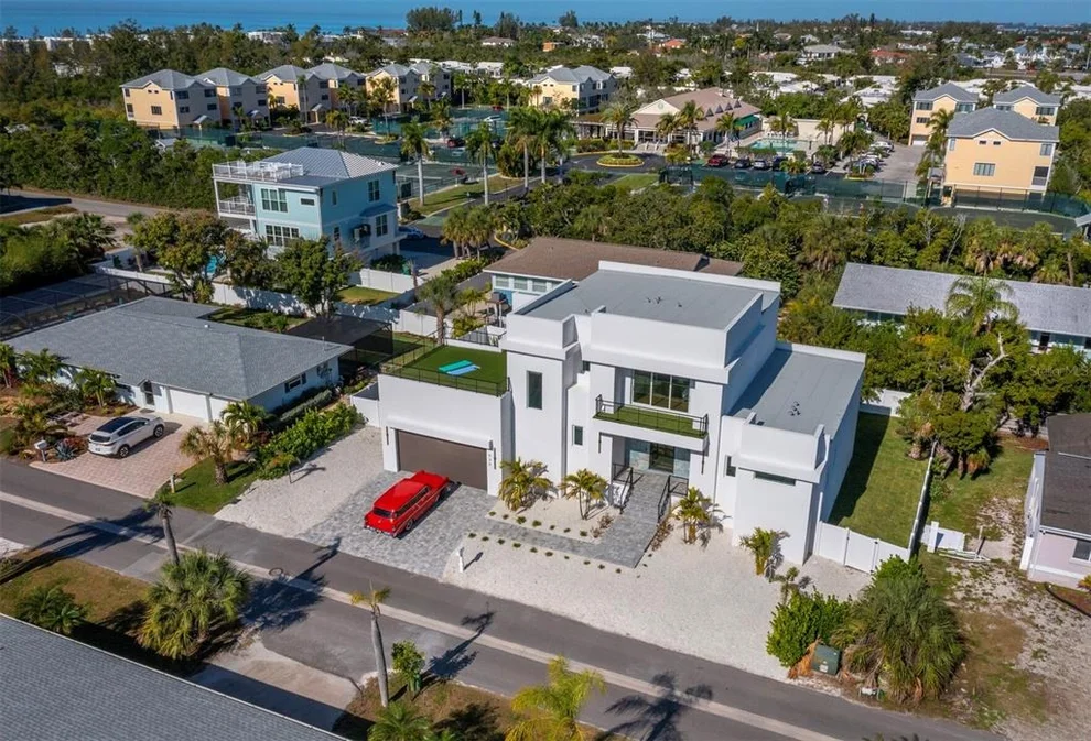Unit for sale at 635 JUNGLE QUEEN WAY, LONGBOAT KEY, FL 34228