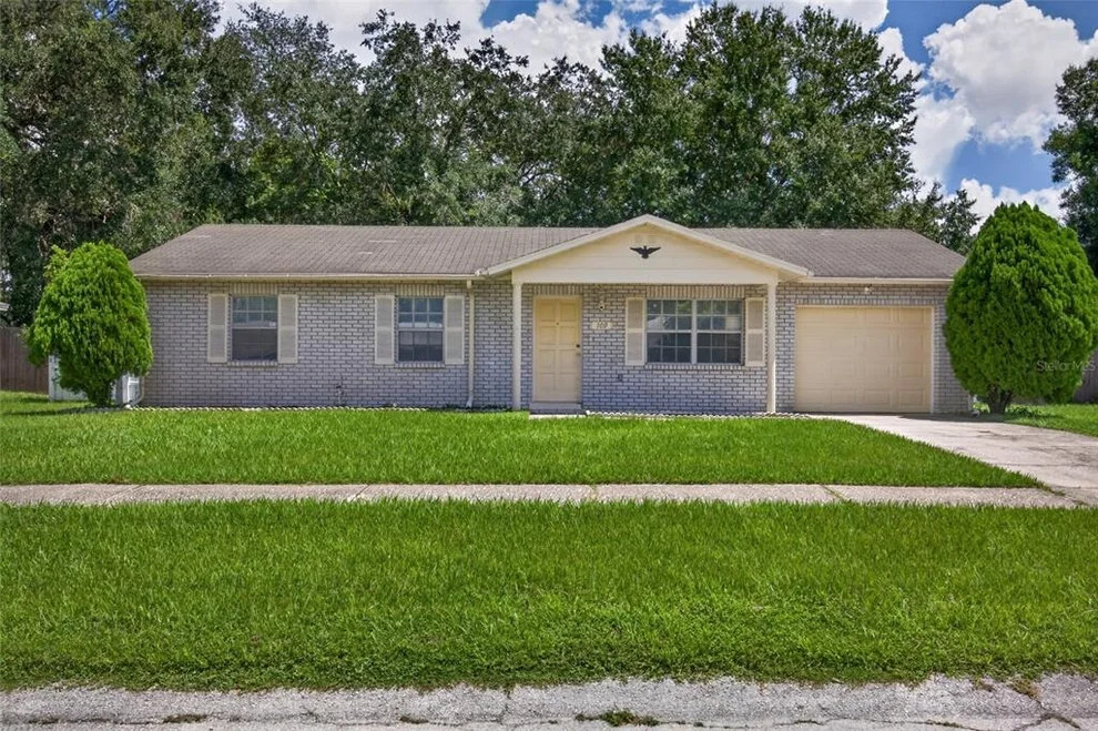 Unit for sale at 709 HEMLOCK LANE, LAKELAND, FL 33810