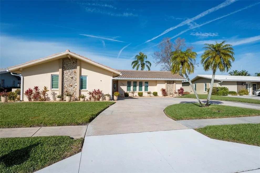Unit for sale at 13797 PINECREST DRIVE, LARGO, FL 33774