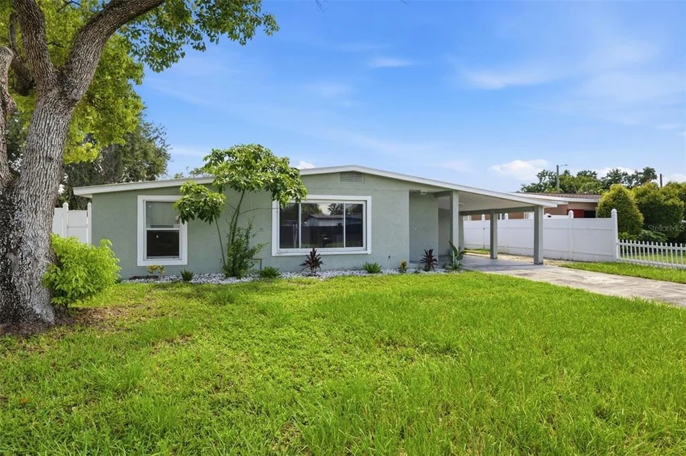 Unit for sale at 7806 TANGLEWOOD LANE, TAMPA, FL 33615