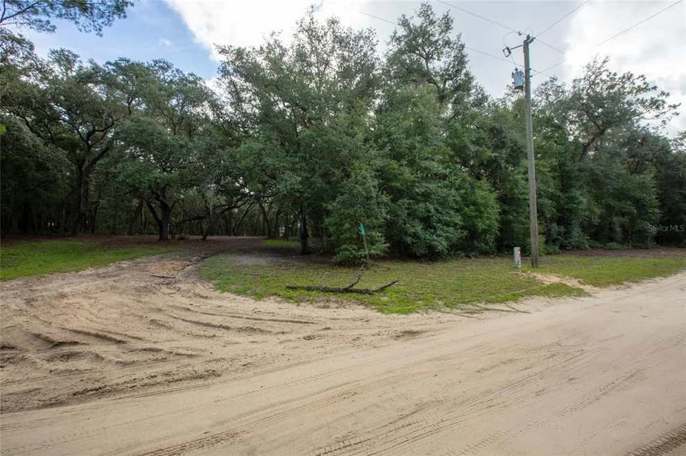 Unit for sale at 5590 JENKINS LOOP DRIVE, KEYSTONE HEIGHTS, FL 32656