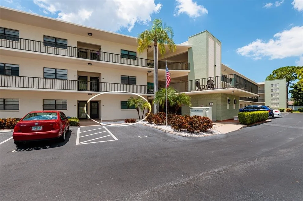 Unit for sale at 5980 TERRACE PARK DRIVE N, ST PETERSBURG, FL 33709