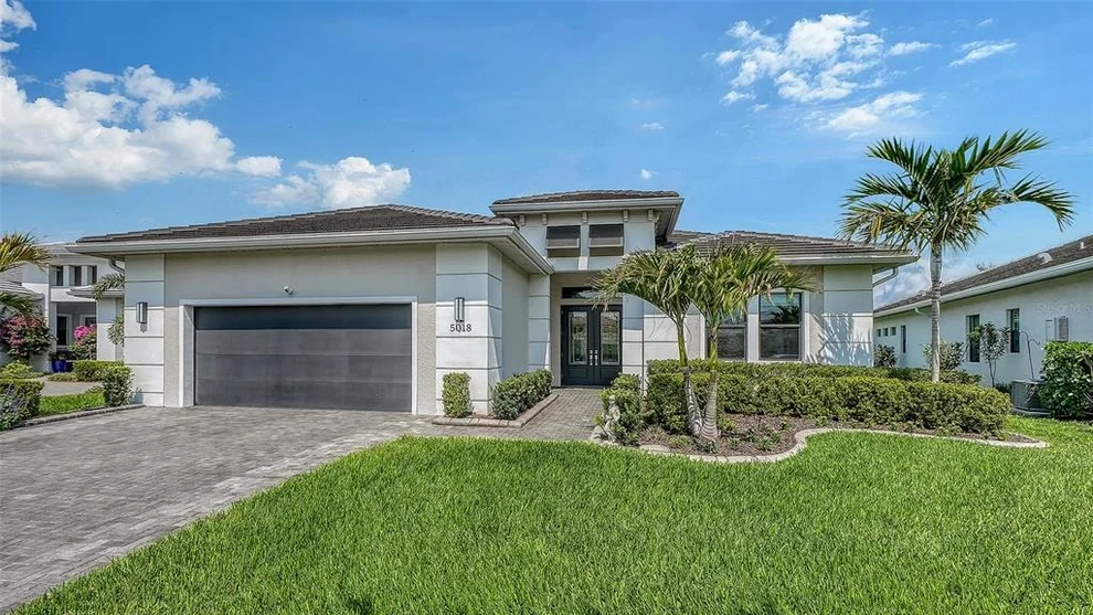 Unit for sale at 5018 SURFSIDE CIRCLE, LAKEWOOD RANCH, FL 34211