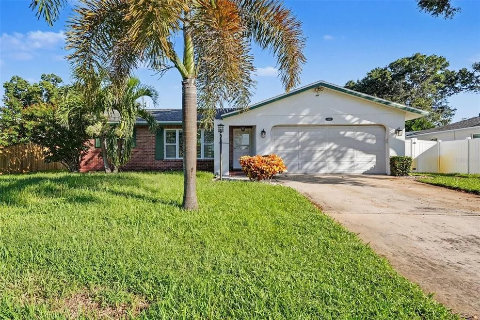 Unit for sale at 14161 HETRICK CIRCLE N, LARGO, FL 33774