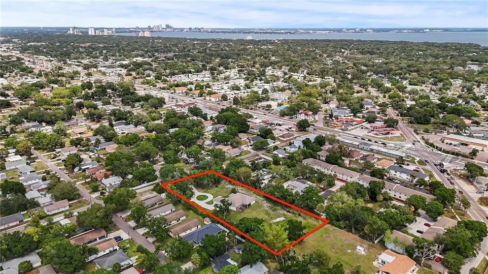 Unit for sale at 3902 W ELROD AVENUE, TAMPA, FL 33616