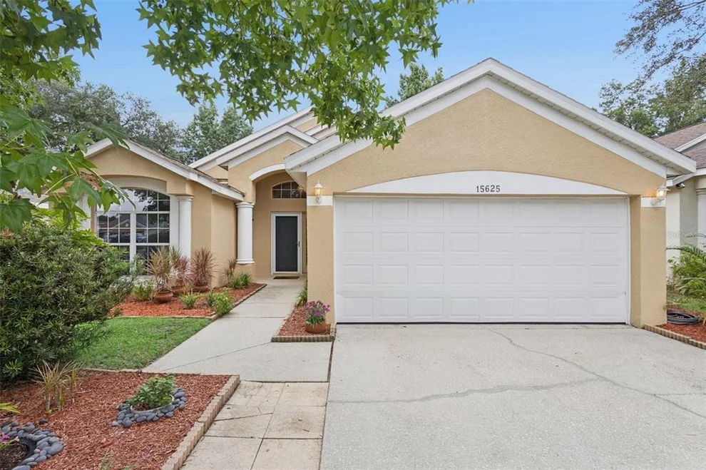 Unit for sale at 15625 AUTUMN GLEN AVENUE, CLERMONT, FL 34714