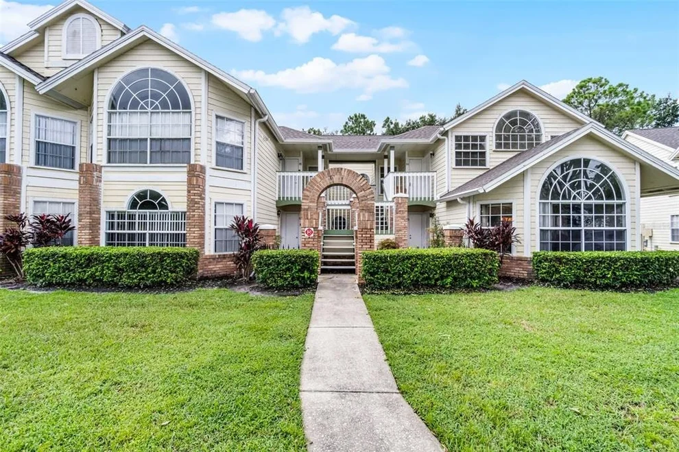Unit for sale at 5017 LAGUNA BAY CIRCLE, KISSIMMEE, FL 34746