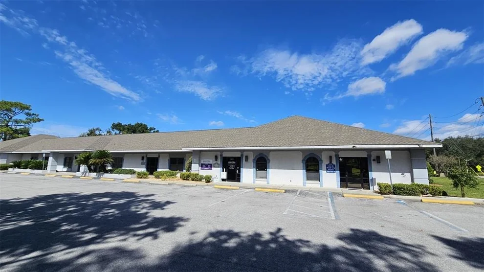 Unit for sale at 918 ROLLING ACRES ROAD, LADY LAKE, FL 32159