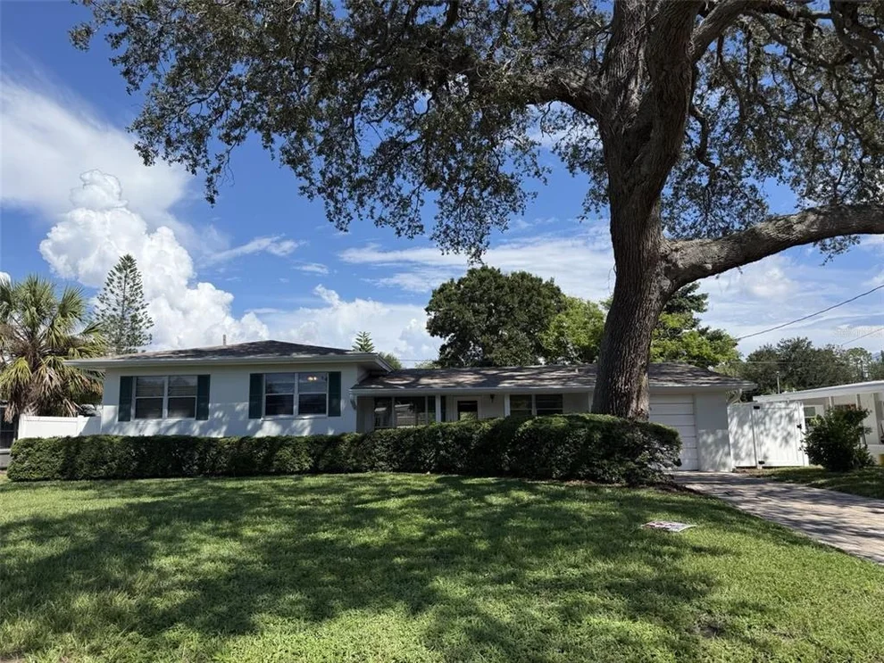 Unit for sale at 331 SHIRLEY AVENUE, BELLEAIR, FL 33756