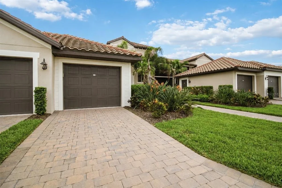 Unit for sale at 5695 PALMER CIRCLE, BRADENTON, FL 34211