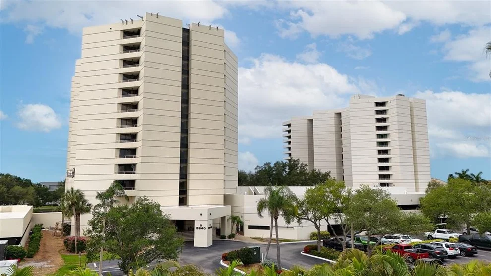 Unit for sale at 5940 PELICAN BAY PLAZA S, ST PETERSBURG, FL 33707
