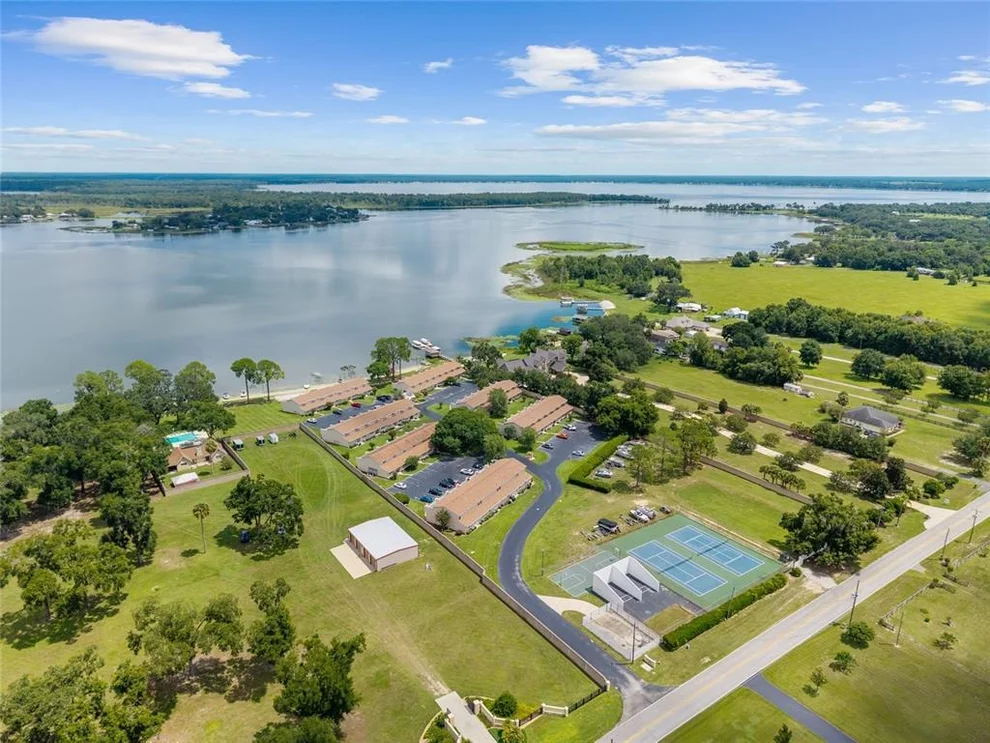 Unit for sale at 11001 SE SUNSET HARBOR ROAD, SUMMERFIELD, FL 34491