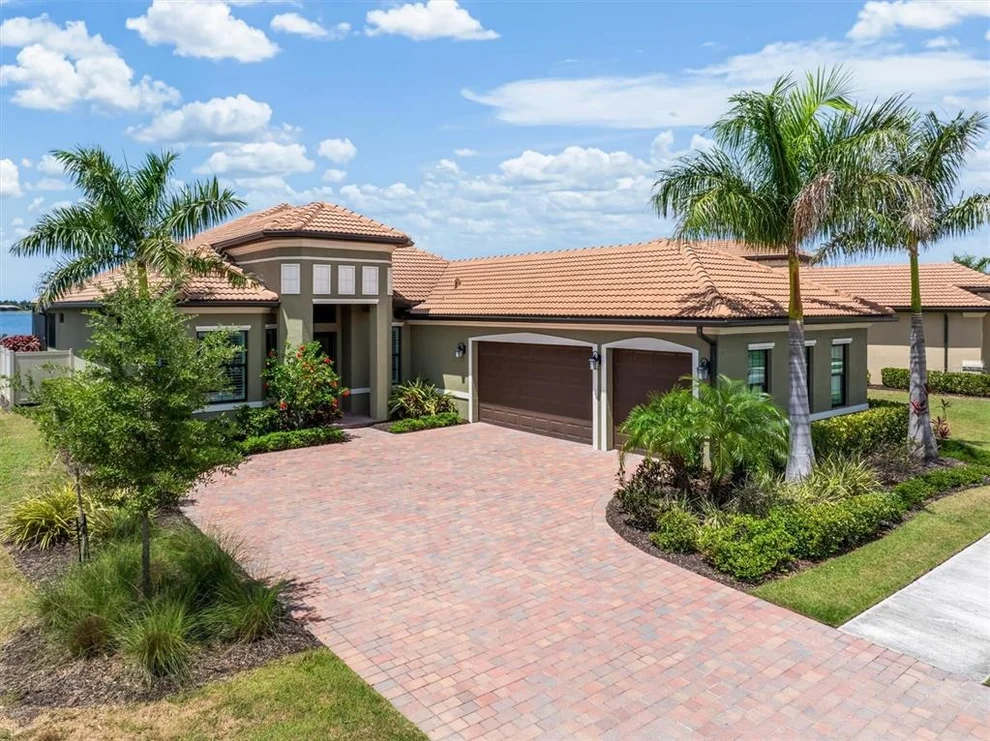 Unit for sale at 553 MARAVIYA BOULEVARD, NOKOMIS, FL 34275