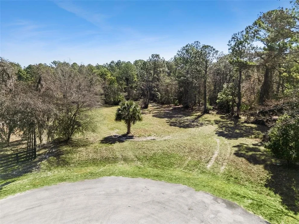 Unit for sale at 22271 DEER PARK AVENUE, EUSTIS, FL 32736