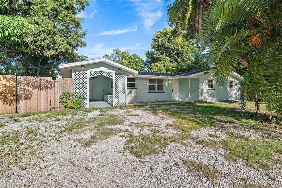 Unit for sale at 403 PINEWOOD AVENUE, NOKOMIS, FL 34275