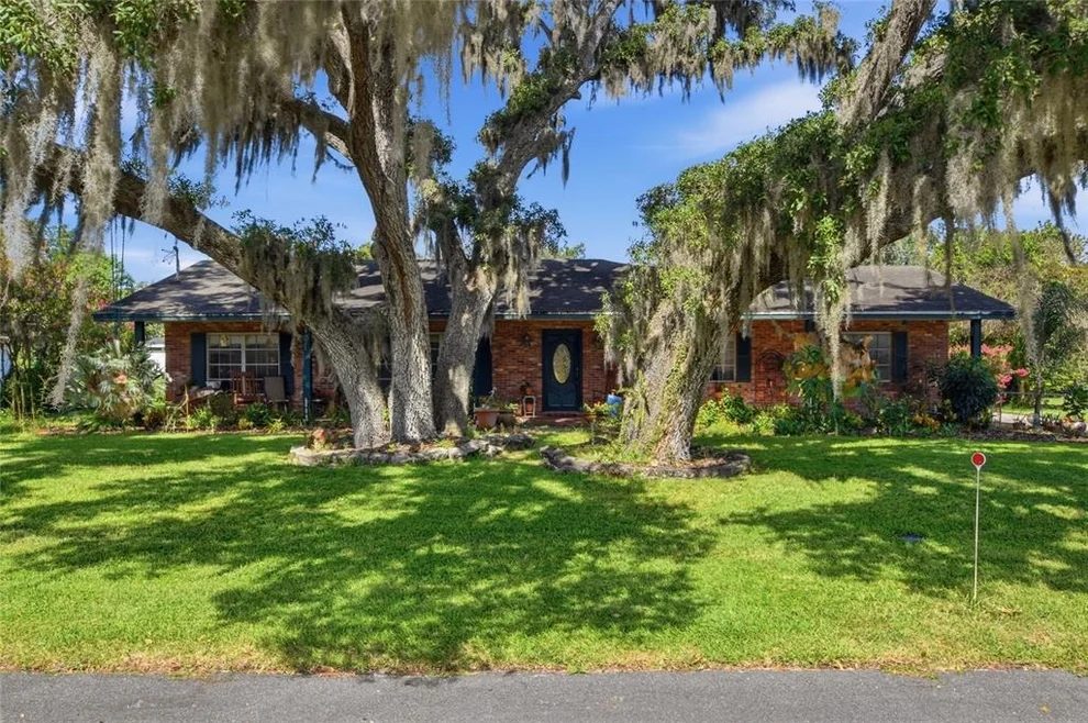 Unit for sale at 4211 FOREST HILLS DRIVE, LAKELAND, FL 33813