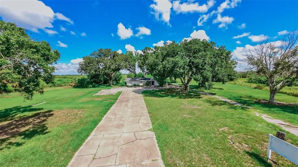 Unit for sale at 1030 CHALET SUZANNE ROAD, LAKE WALES, FL 33859