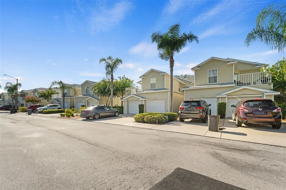 Unit for sale at 1920 HAMMOCKS AVENUE, LUTZ, FL 33549