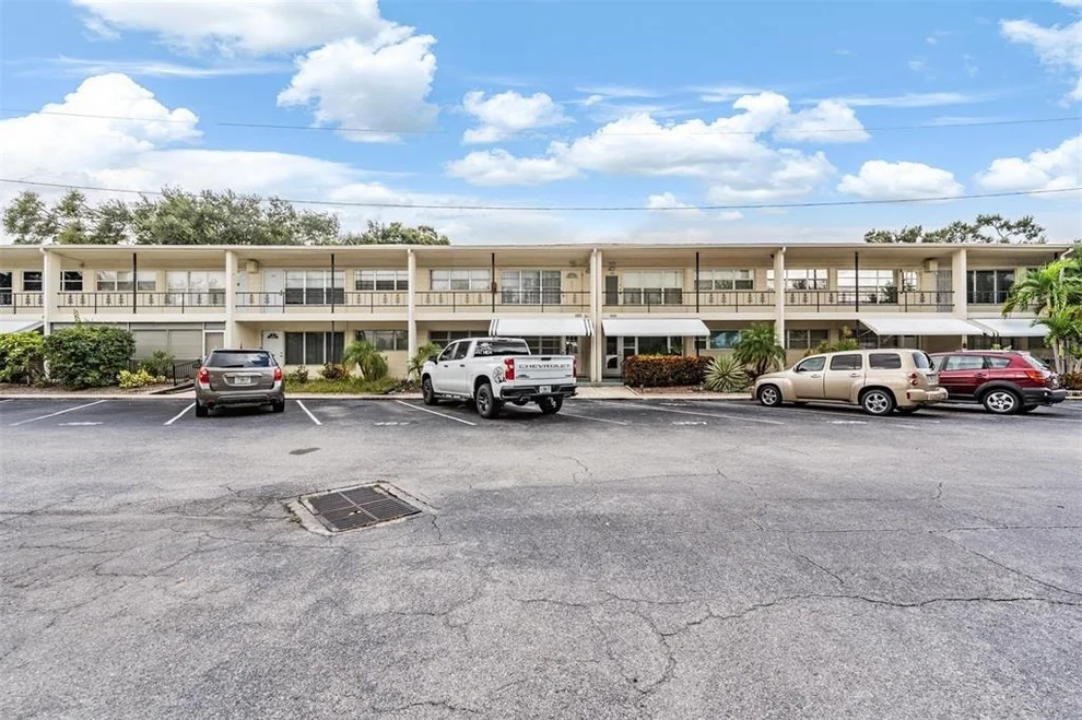 Unit for sale at 5665 40TH AVENUE N, KENNETH CITY, FL 33709