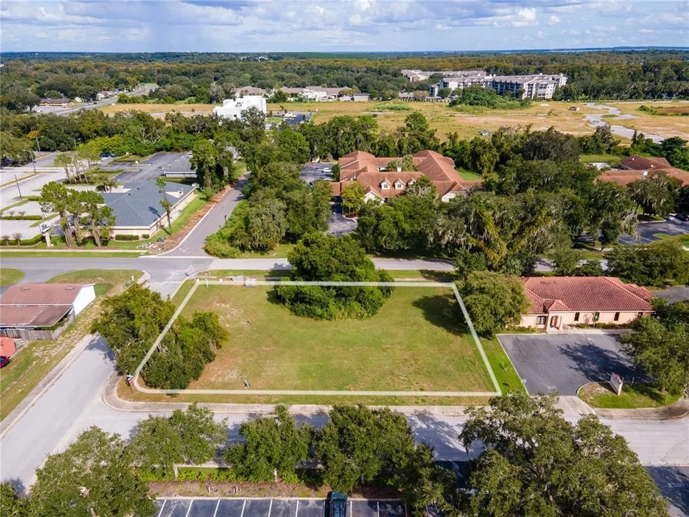 Unit for sale at 700 PHYSICIANS COURT, LEESBURG, FL 34748