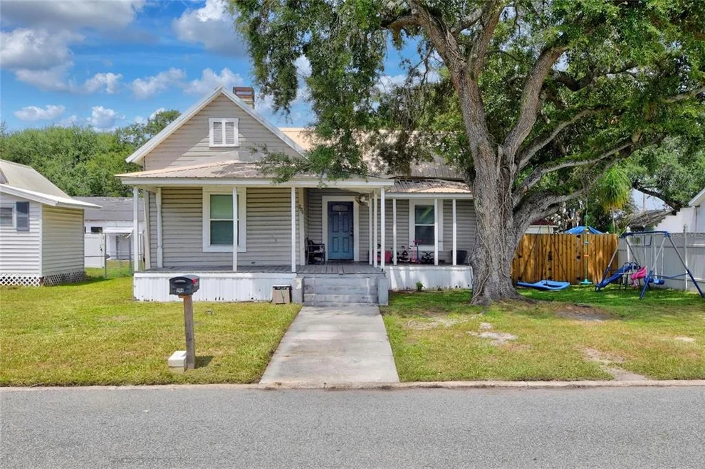 Unit for sale at 204 NE 1ST AVENUE, MULBERRY, FL 33860