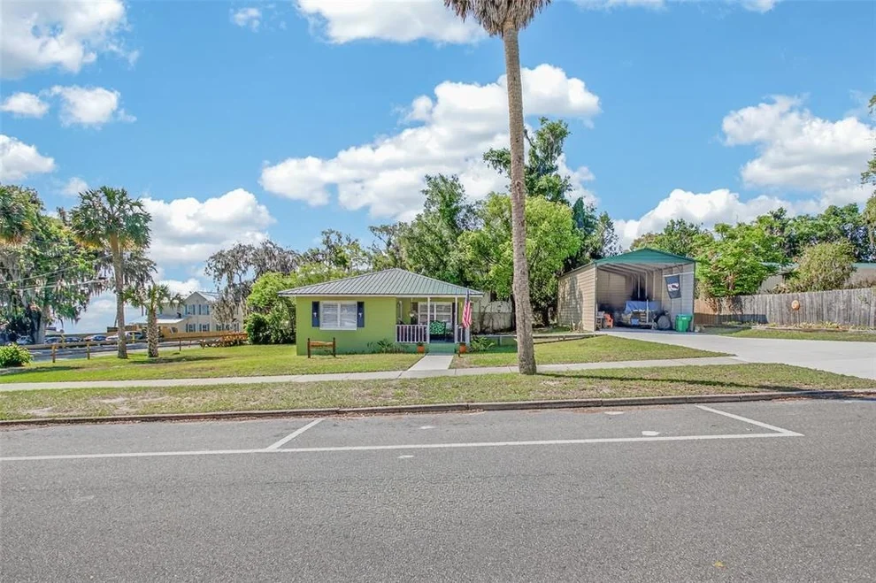 Unit for sale at 105 CENTRAL AVENUE, CRESCENT CITY, FL 32112
