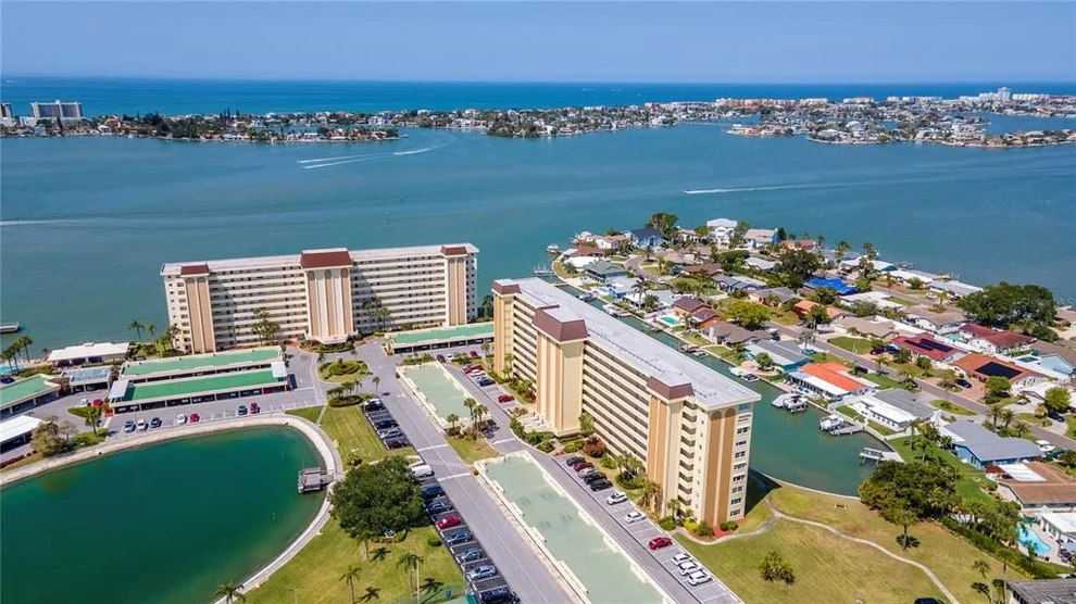 Unit for sale at 4725 COVE CIRCLE, ST PETERSBURG, FL 33708