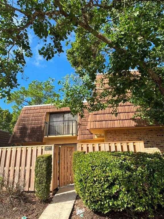 Unit for sale at 5277 CORAL COURT, ORLANDO, FL 32811