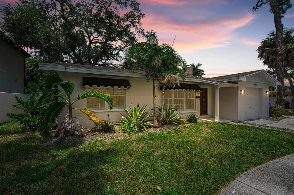 Unit for sale at 910 SNELL ISLE BOULEVARD NE, ST PETERSBURG, FL 33704