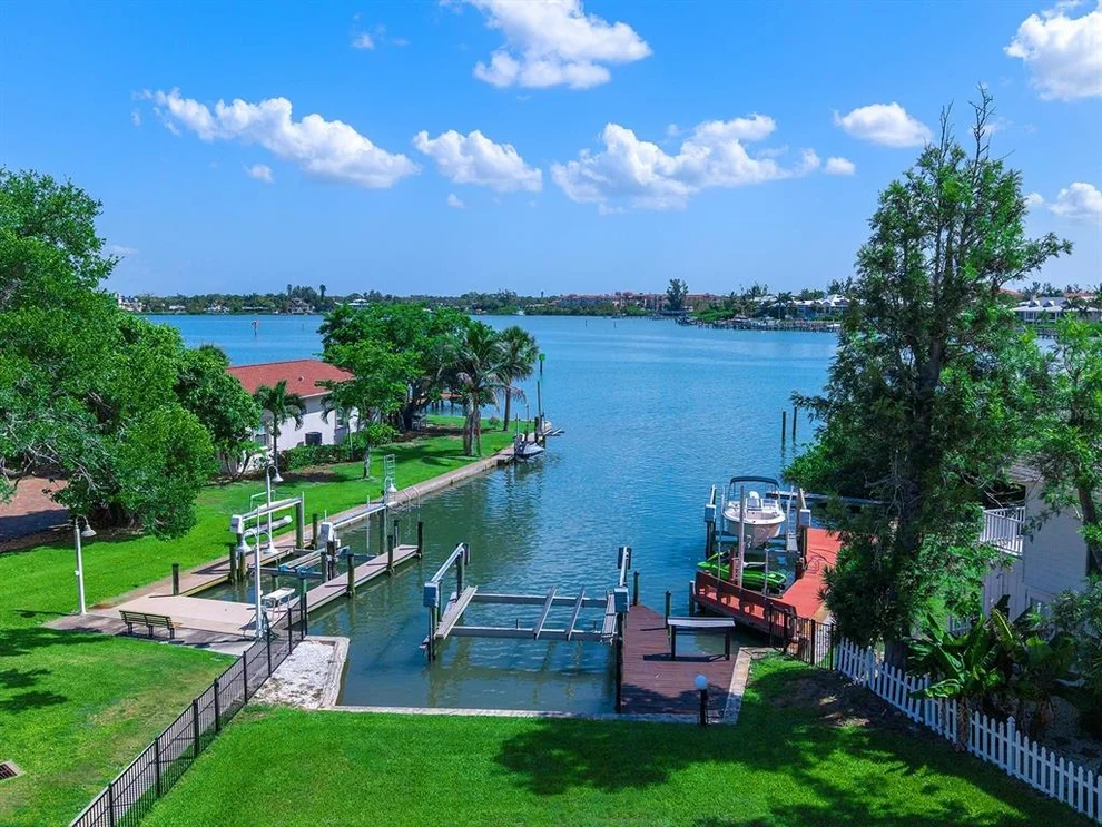 Unit for sale at 396 BAYSHORE DRIVE, VENICE, FL 34285