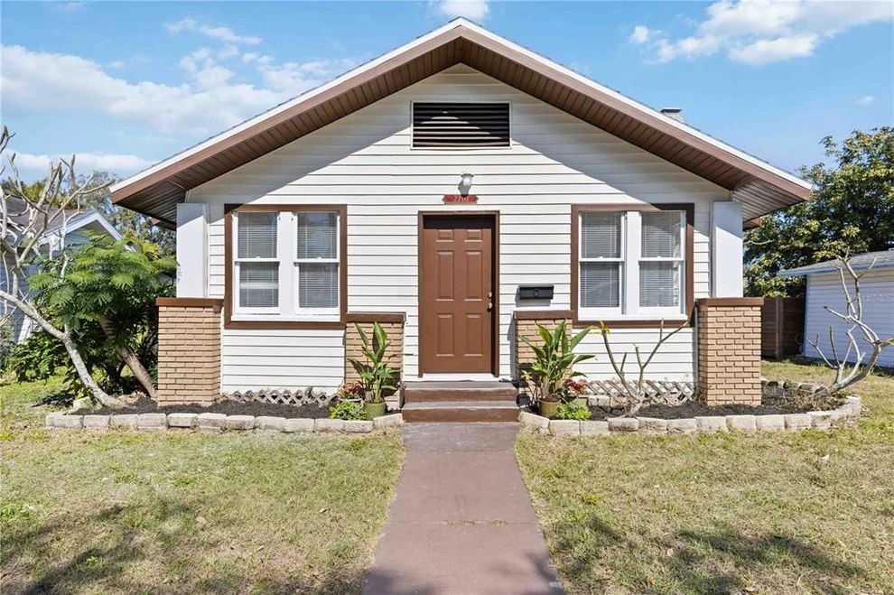 Unit for sale at 2710 3RD AVENUE W, BRADENTON, FL 34205