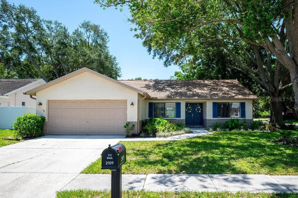 Unit for sale at 2109 CYPRESS POINT DRIVE N, CLEARWATER, FL 33763