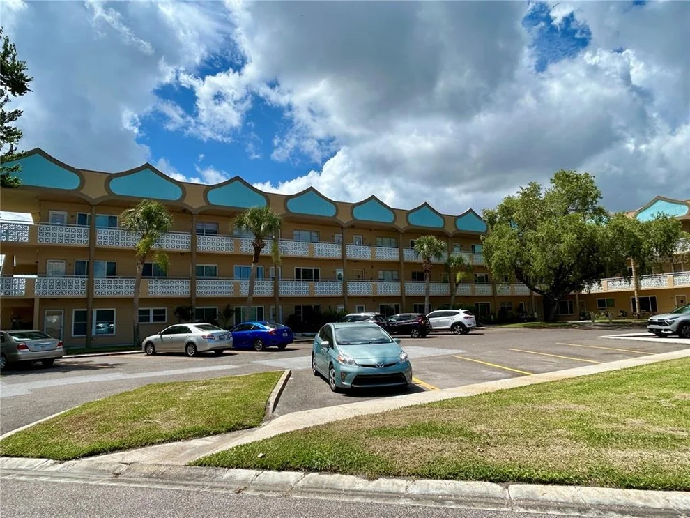 Unit for sale at 2467 FINLANDIA LANE, CLEARWATER, FL 33763