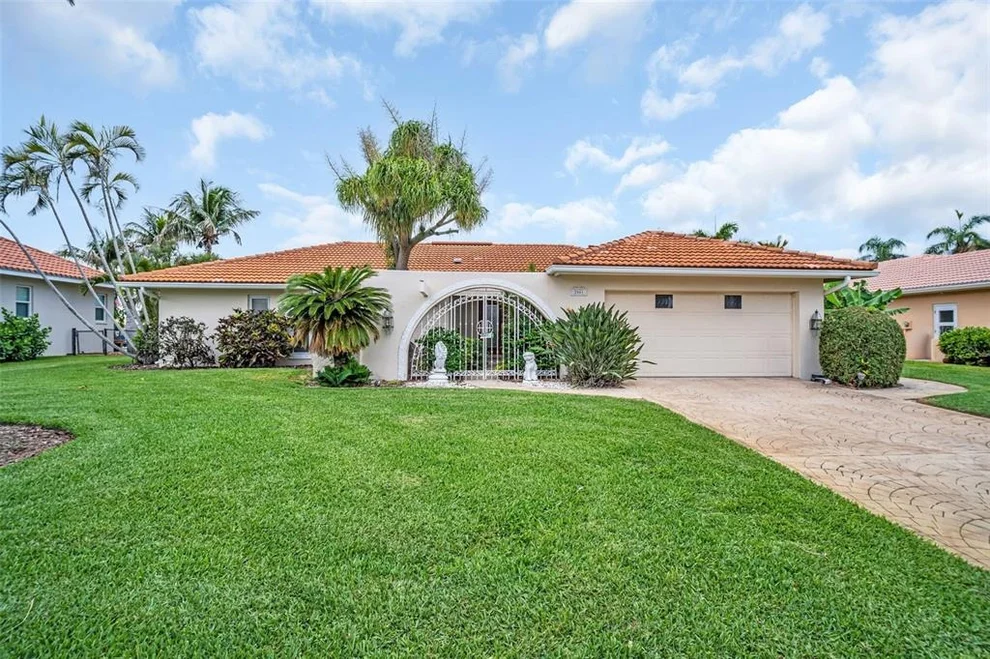 Unit for sale at 2041 CAROLINA AVENUE NE, ST PETERSBURG, FL 33703