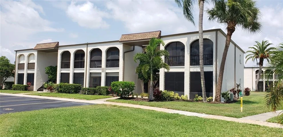 Unit for sale at 7701 STARKEY ROAD, SEMINOLE, FL 33777