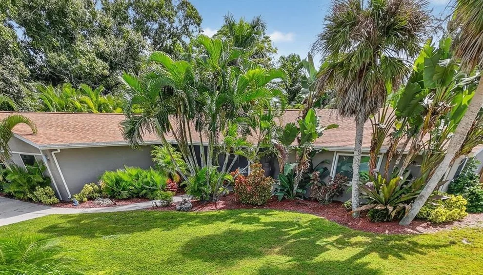 Unit for sale at 1884 SOUTHPOINTE DRIVE, SARASOTA, FL 34231