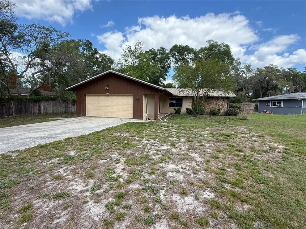 Unit for sale at 5072 LAKEWOOD DRIVE, DADE CITY, FL 33523