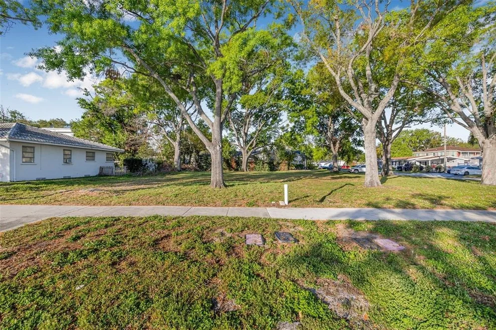 Unit for sale at 604 & 602 CHANNEL DR, TAMPA, FL 33606