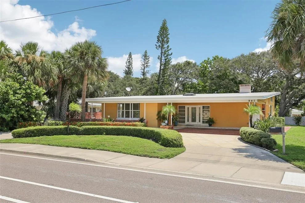 Unit for sale at 941 GULF BOULEVARD, BELLEAIR BEACH, FL 33786