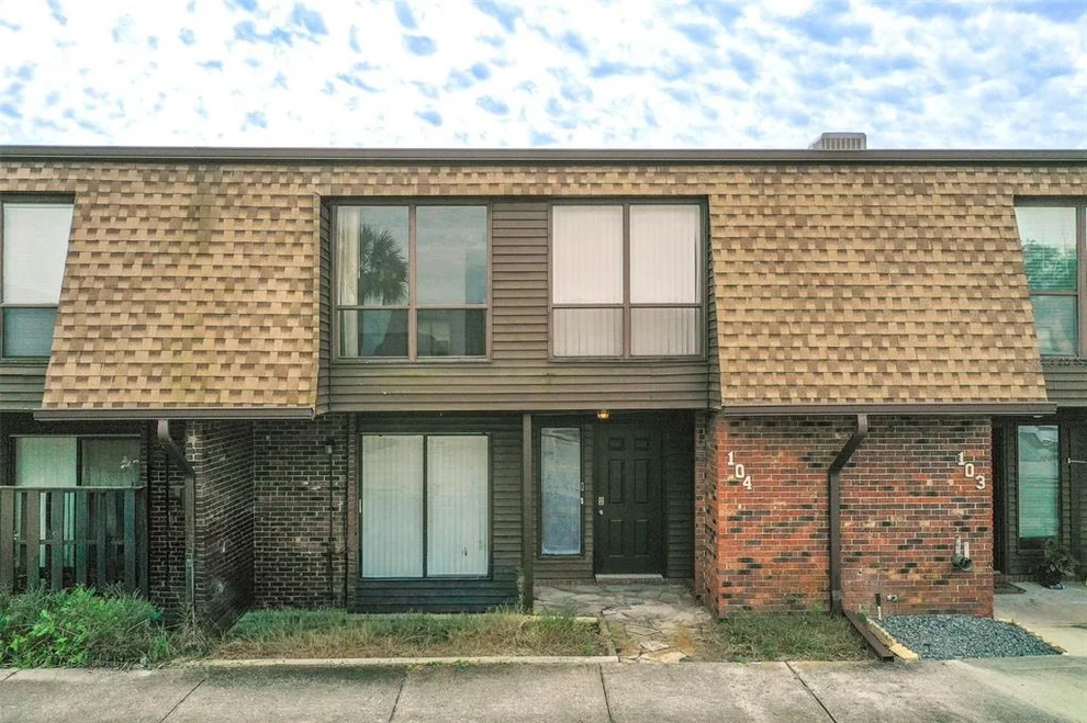 Unit for sale at 1836 N CRYSTAL LAKE DRIVE, LAKELAND, FL 33801
