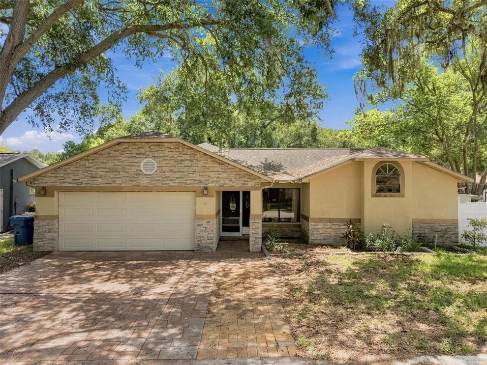 Unit for sale at 627 CRYSTAL DR, PALM HARBOR, FL 34683