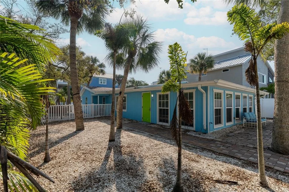 Unit for sale at 604 AVENIDA DE MAYO, SARASOTA, FL 34242