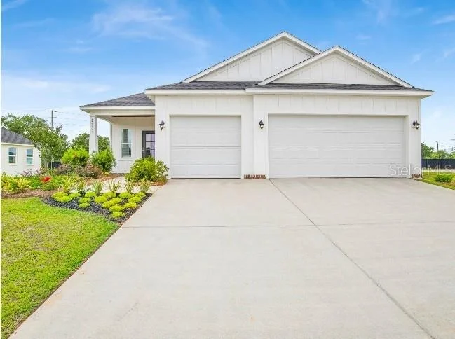 Unit for sale at 25125 THORNHILL DRIVE, SORRENTO, FL 32776