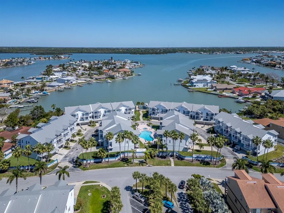 Unit for sale at 139 YACHT CLUB CIRCLE, NORTH REDINGTON BEACH, FL 33708